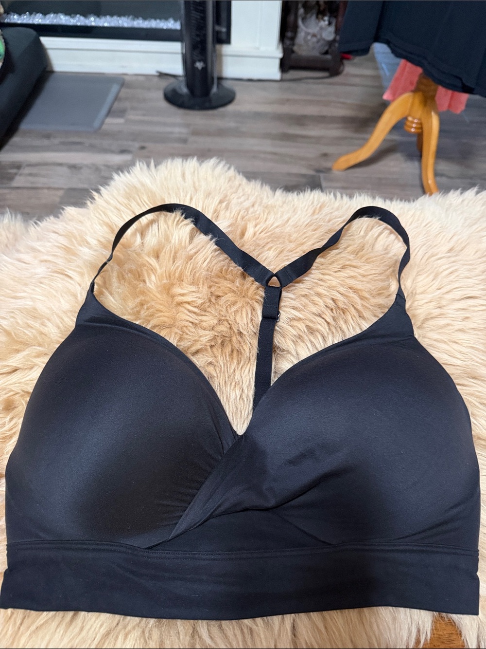 Victoria’s Secret uplift with no wire black bra, size 36DD